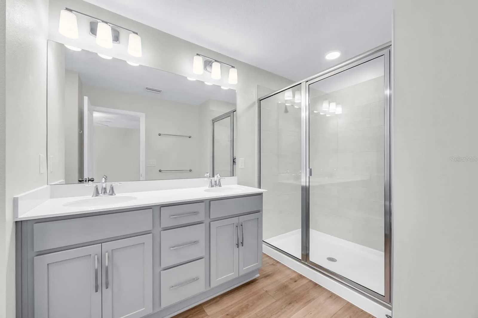 Owners Bath