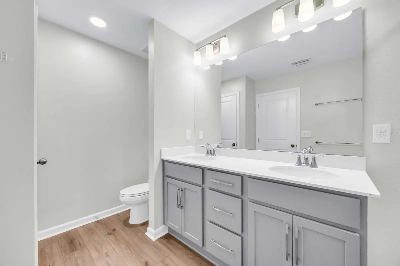 Owners Bath