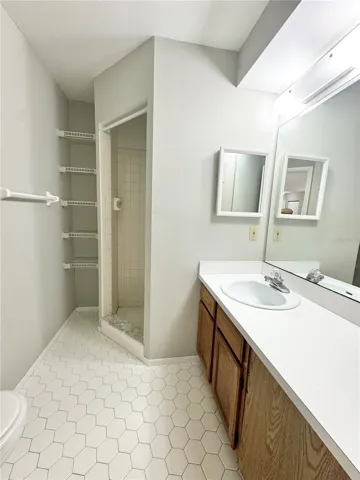 2nd bathroom