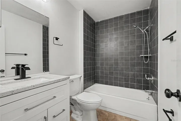 2nd Bathroom