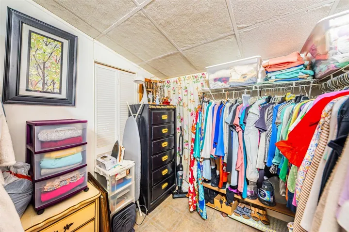 Walk in Closet