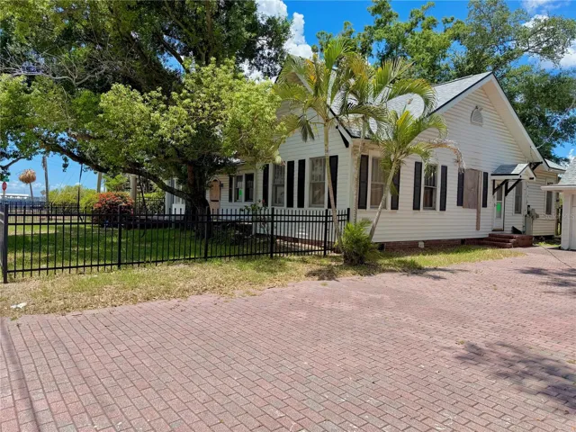 Paver driveway