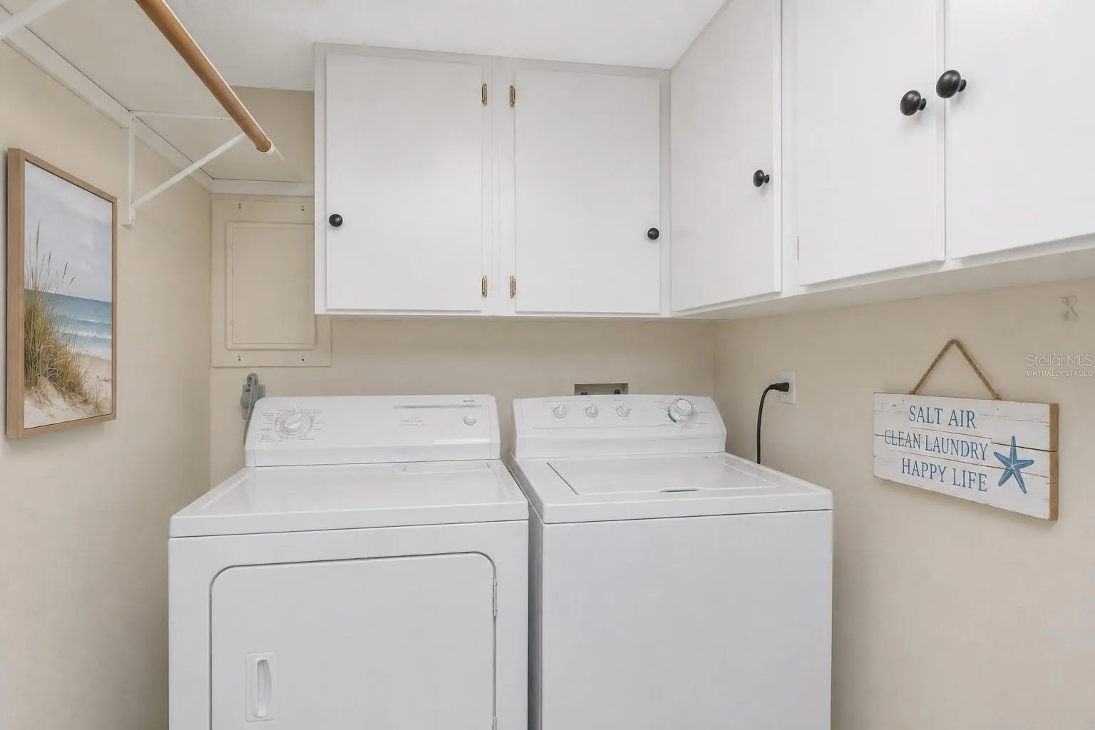 In unit laundry virtually staged