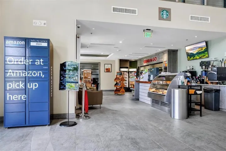 Clubhouse Starbucks