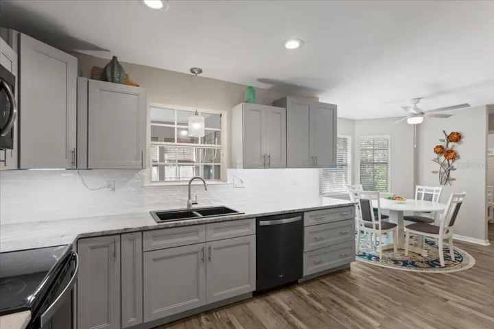Eat-in kitchen off kitchen.