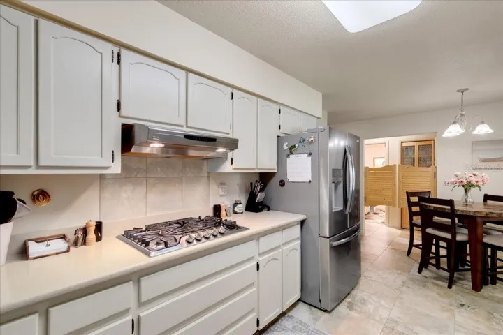 Kitchen propane stove top