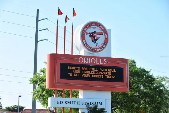 Close to Ed Smith Stadium and Baltimore Orioles