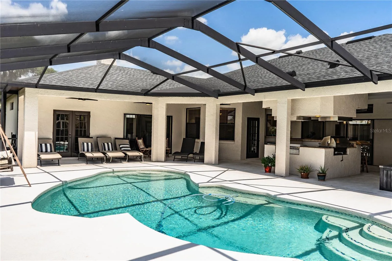 2205 Chesterfield Cir, Lakeland, Florida 33813 — photo 2