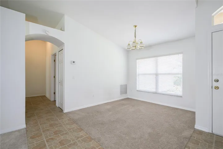 Dining or quiet sitting area