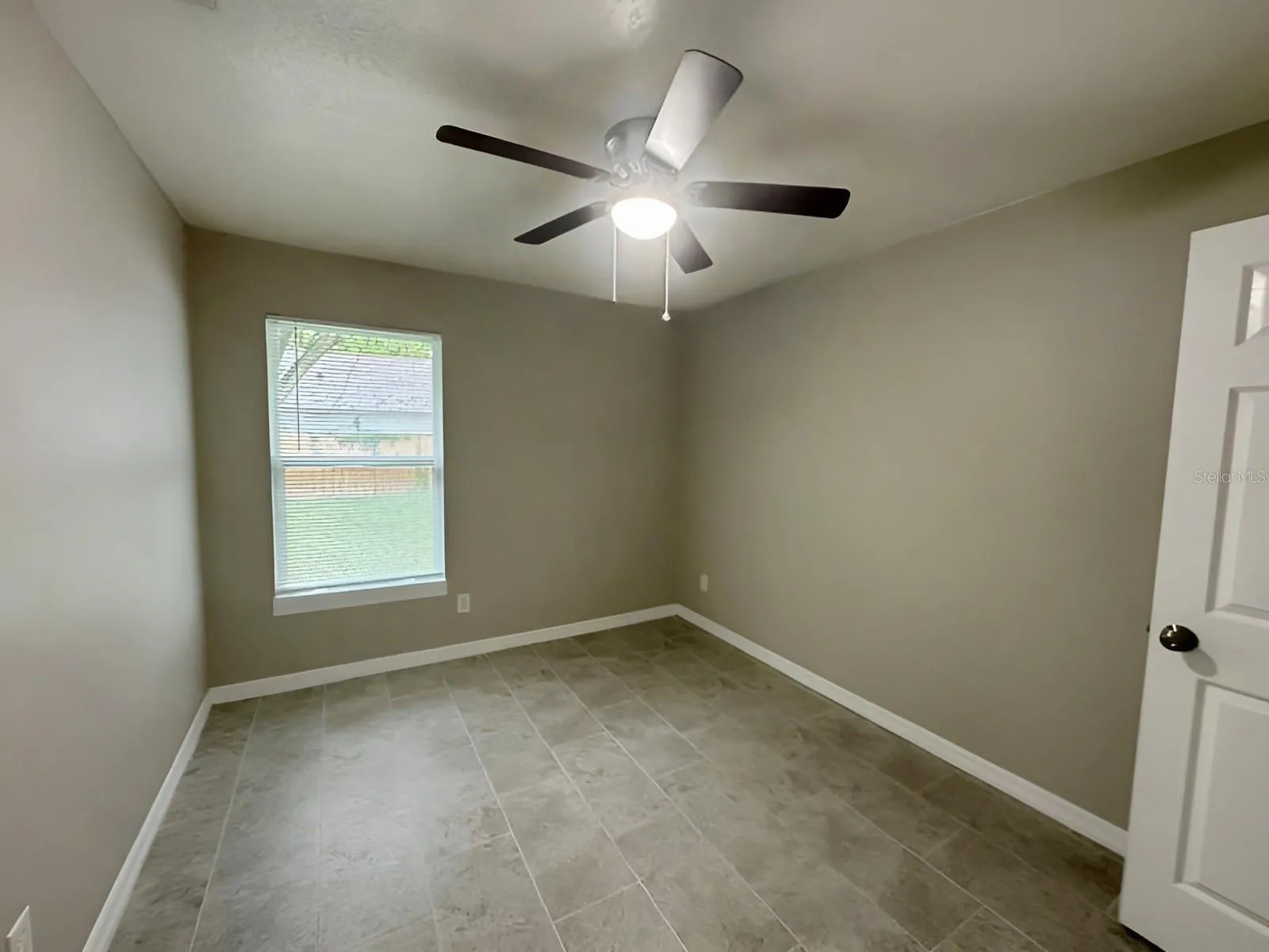 Bedroom 2 Pic 2