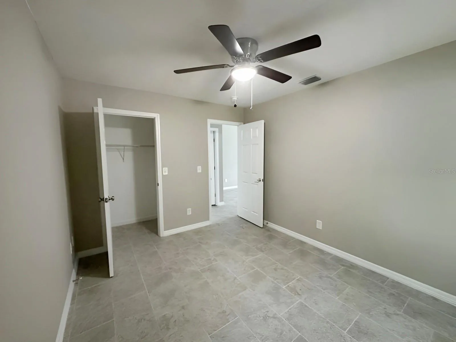 Bedroom 2 Pic 2
