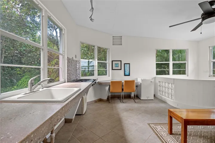 Guest Cabaña - Kitchenette