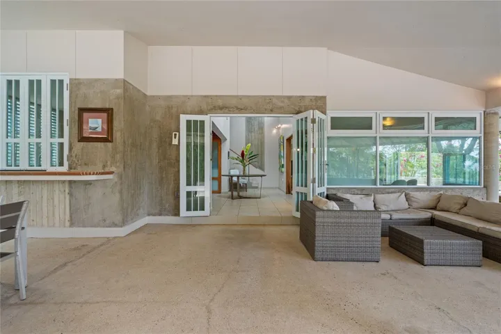 Main Residence - Veranda
