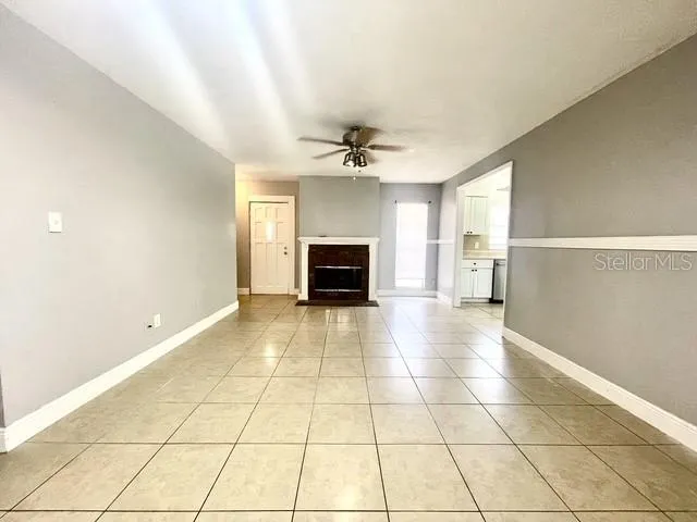 Living/dining room