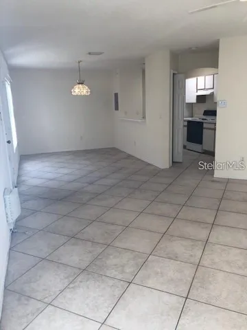 LIVING/DINING