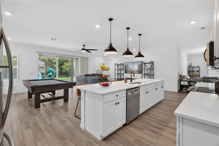 Stylish Pendant and Recessed Lighting