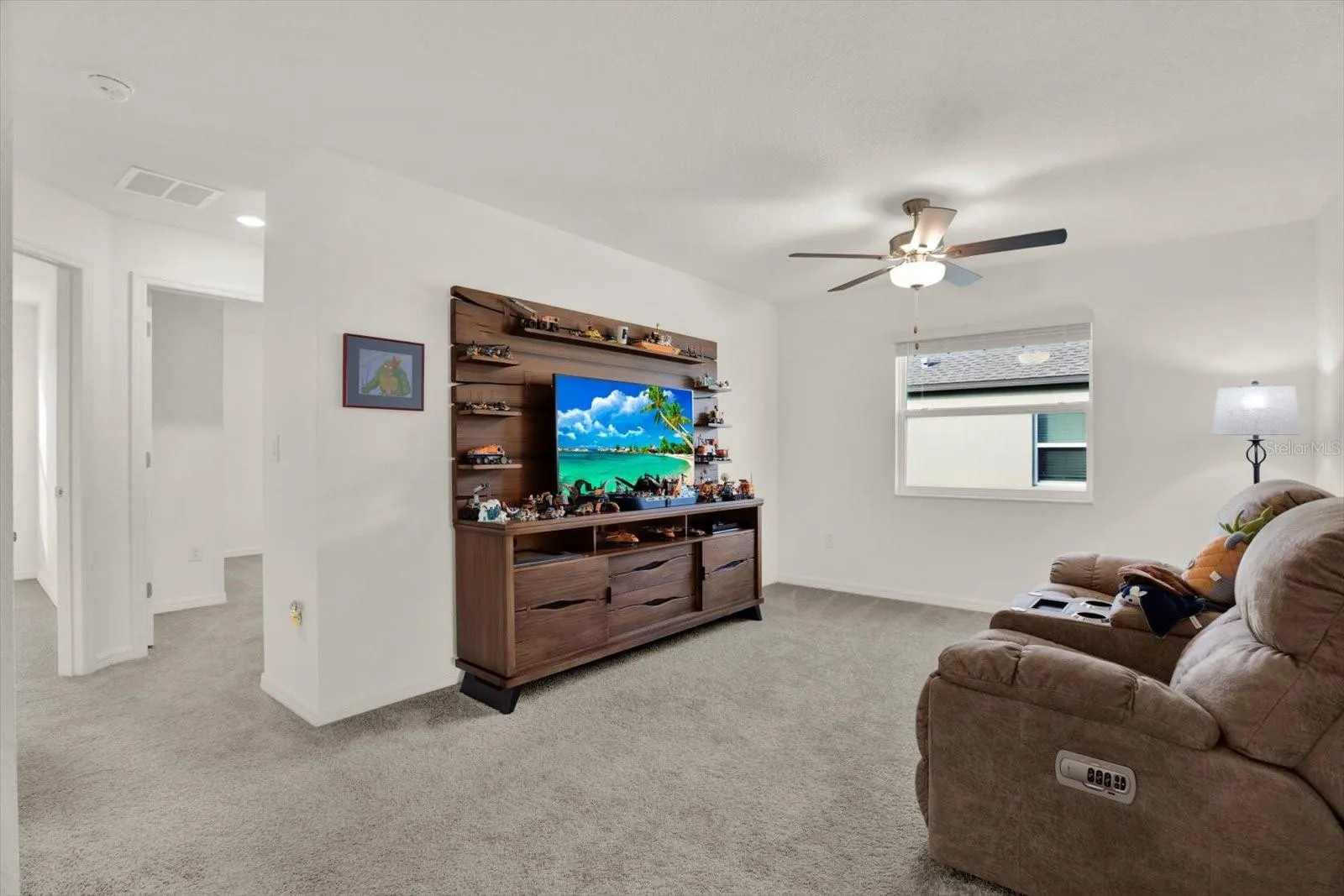 2nd floor loft area