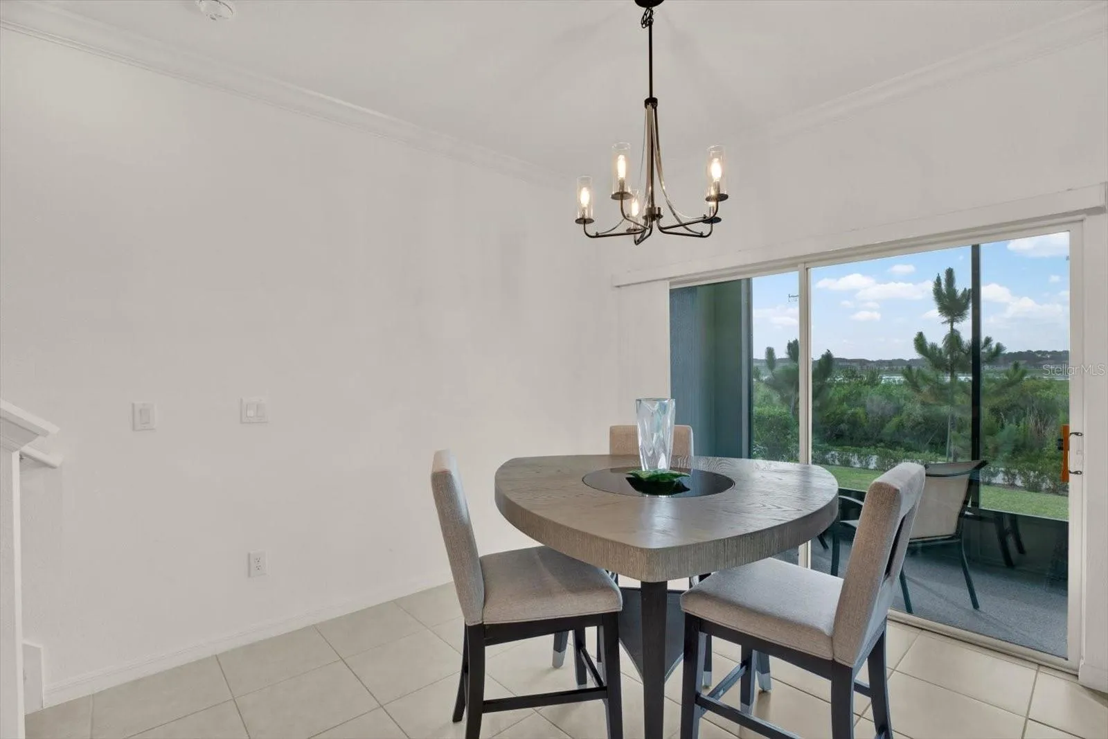 dining area, opens to screened lanai