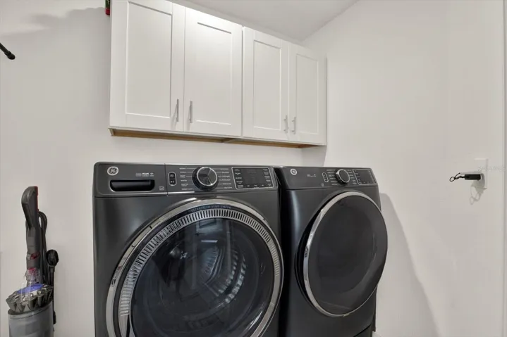 2nd floor laundry room