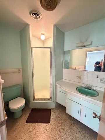 main bath.