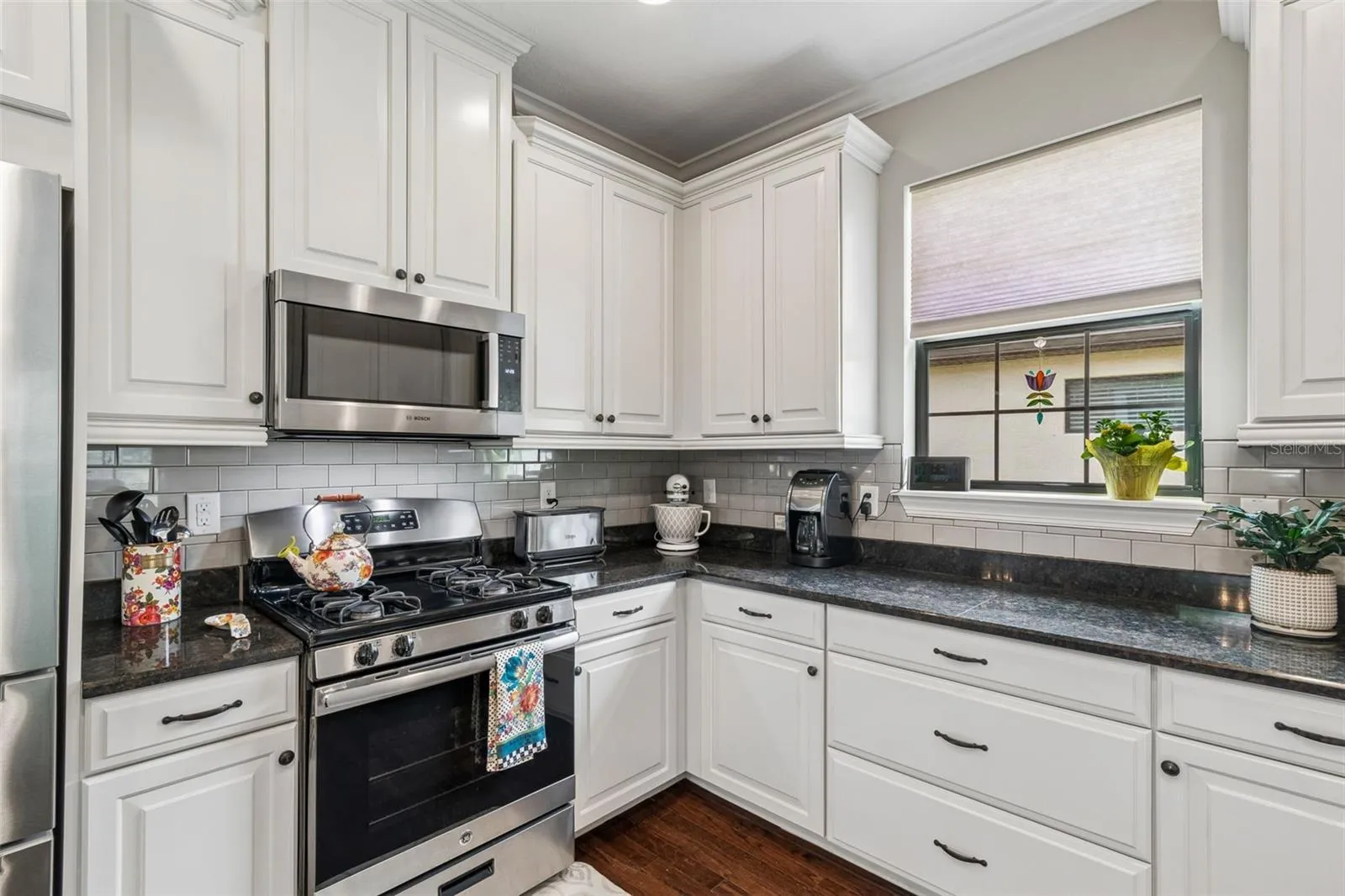 Stainless steel appliances- GAS range