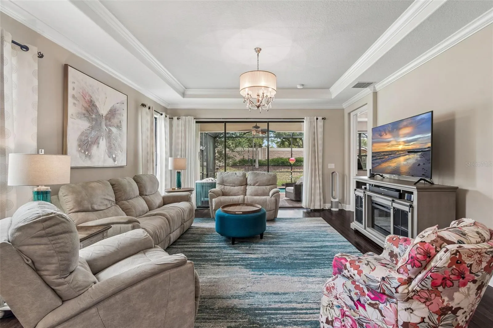 Tray ceiling