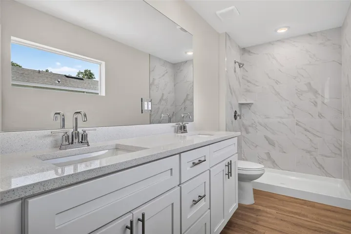 Primary En-Suite