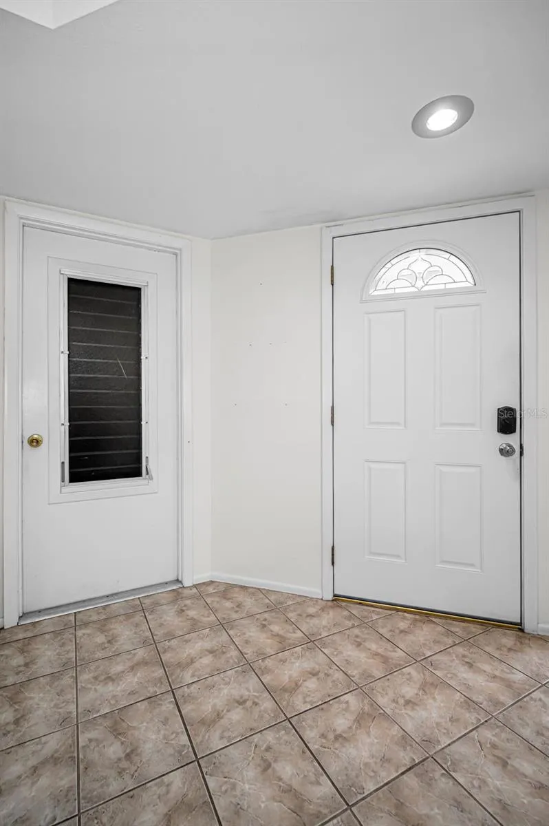 Entry - ceramic tile