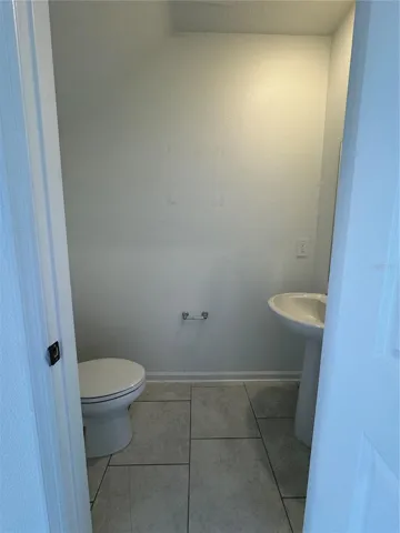 Downstairs half bathroom