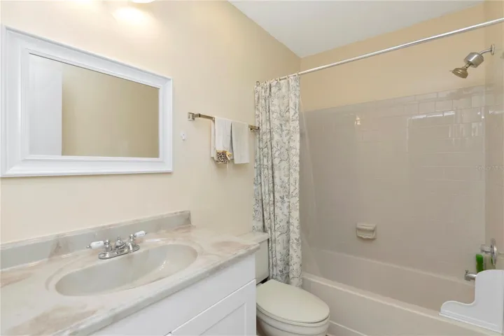 2nd bathroom