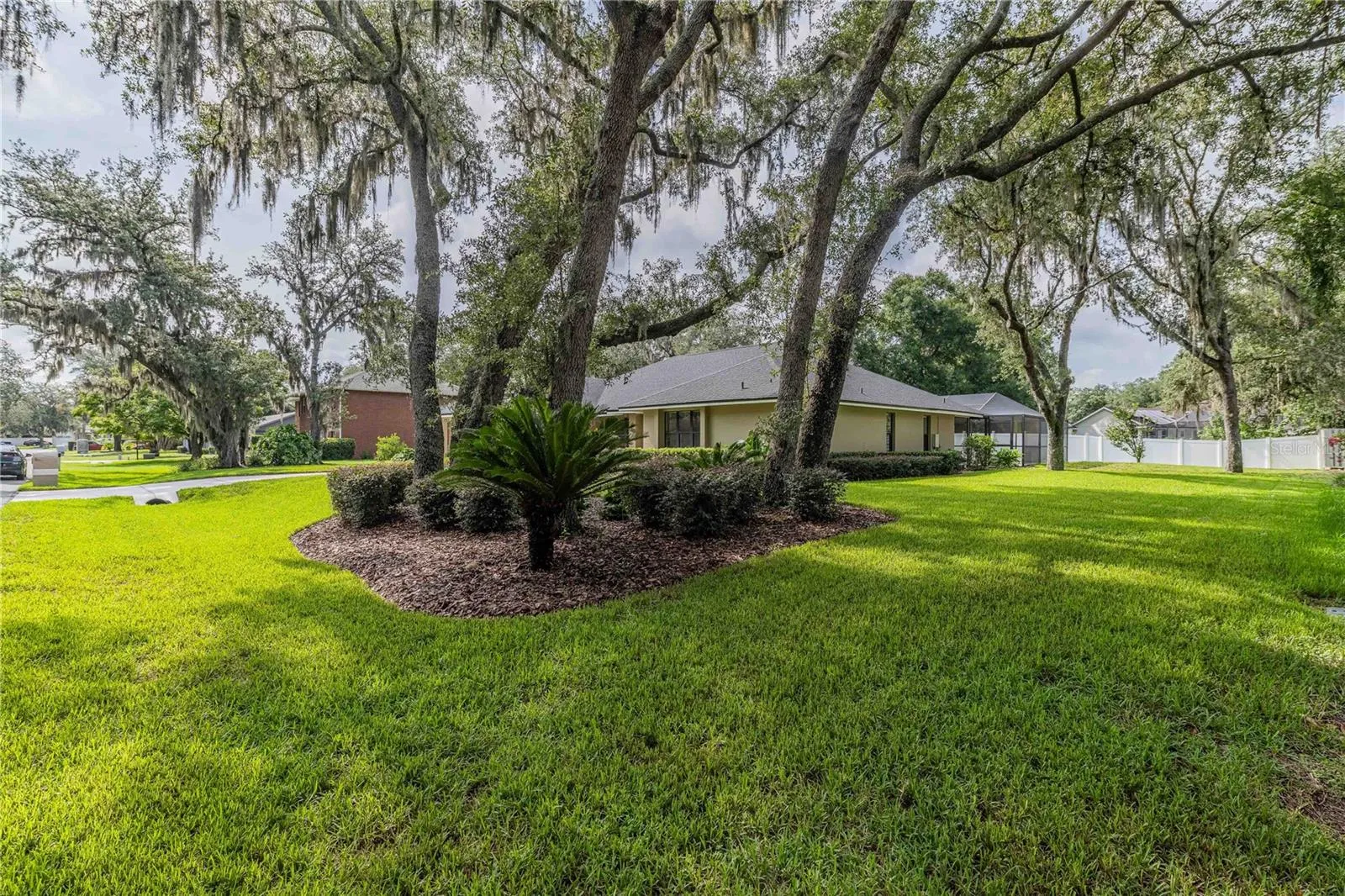 1749 Lady Bowers Trl, Lakeland, Florida 33809 — photo 3