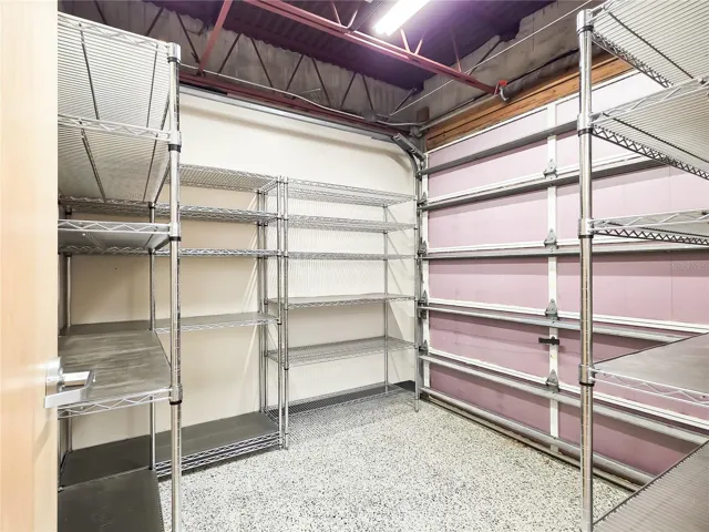 Storage with garage entry nad shelving