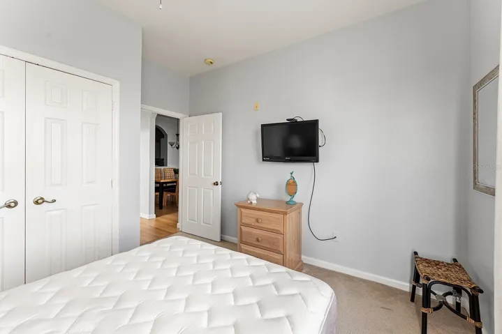 Queen Bedroom