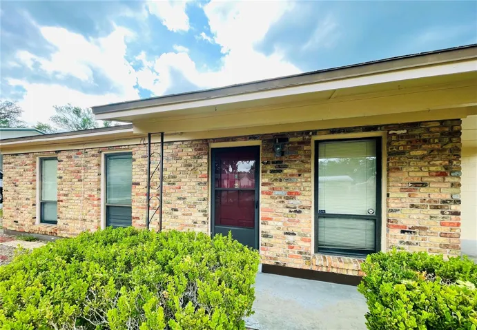7310 FILBERT LANE, TAMPA!