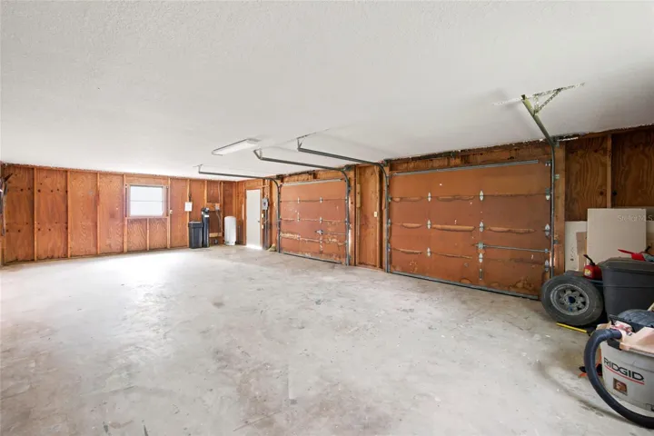 Detached 2 Car Garage (not pictured attached 2 car garage)