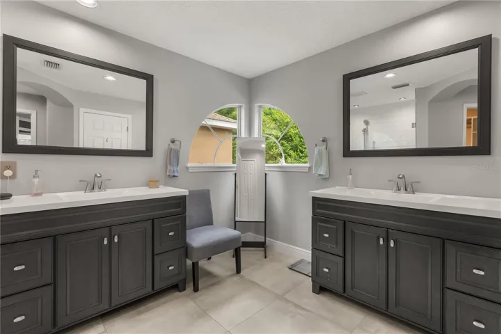 Primary bath