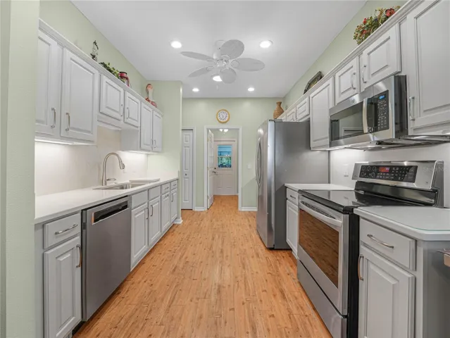 Quartz and SS Appliances