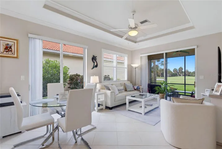 Dining area/ kitchen