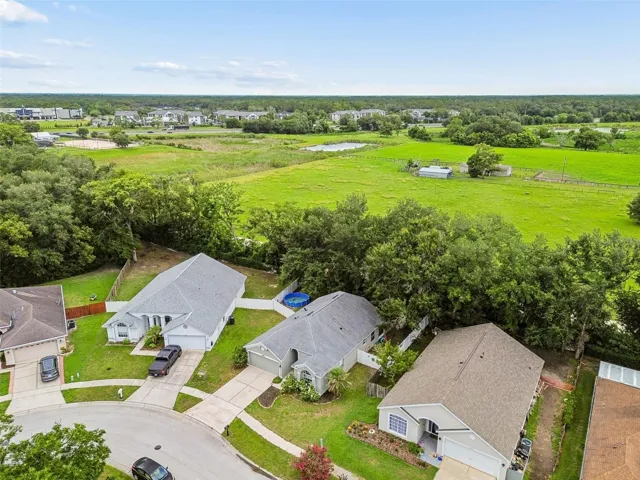 Located just minutes from EVERYTHING in Wesley Chapel