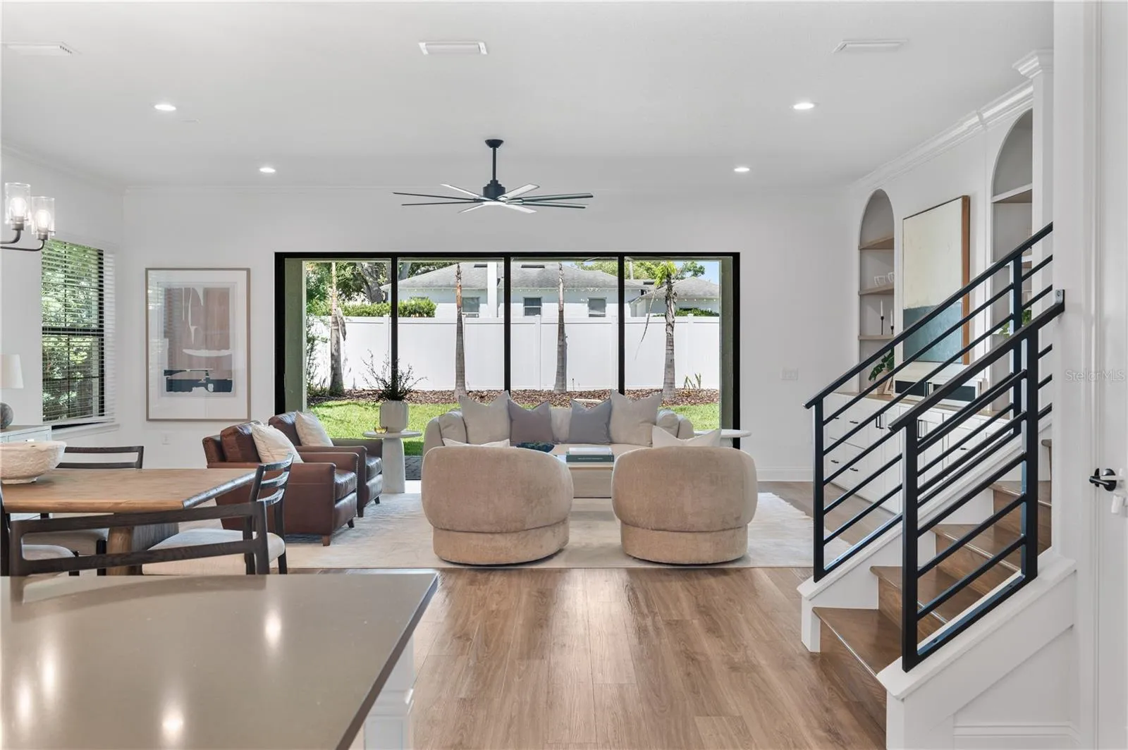 Large sliding doors to lanai