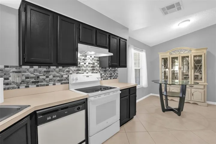 Kitchen/Dining
