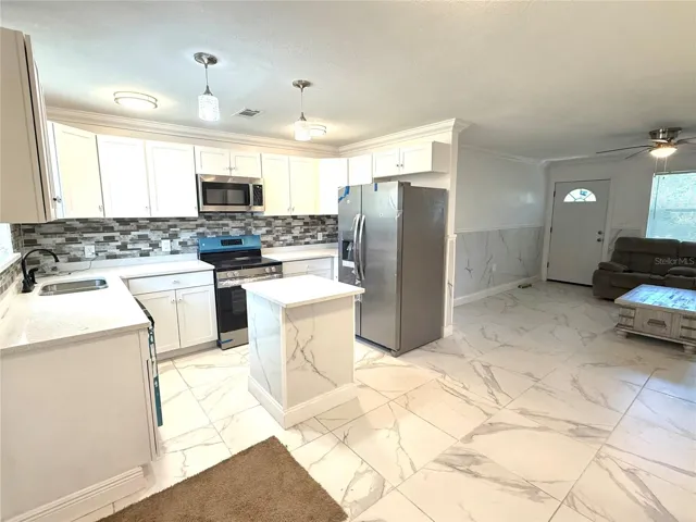 Kitchen & Dinning Room
