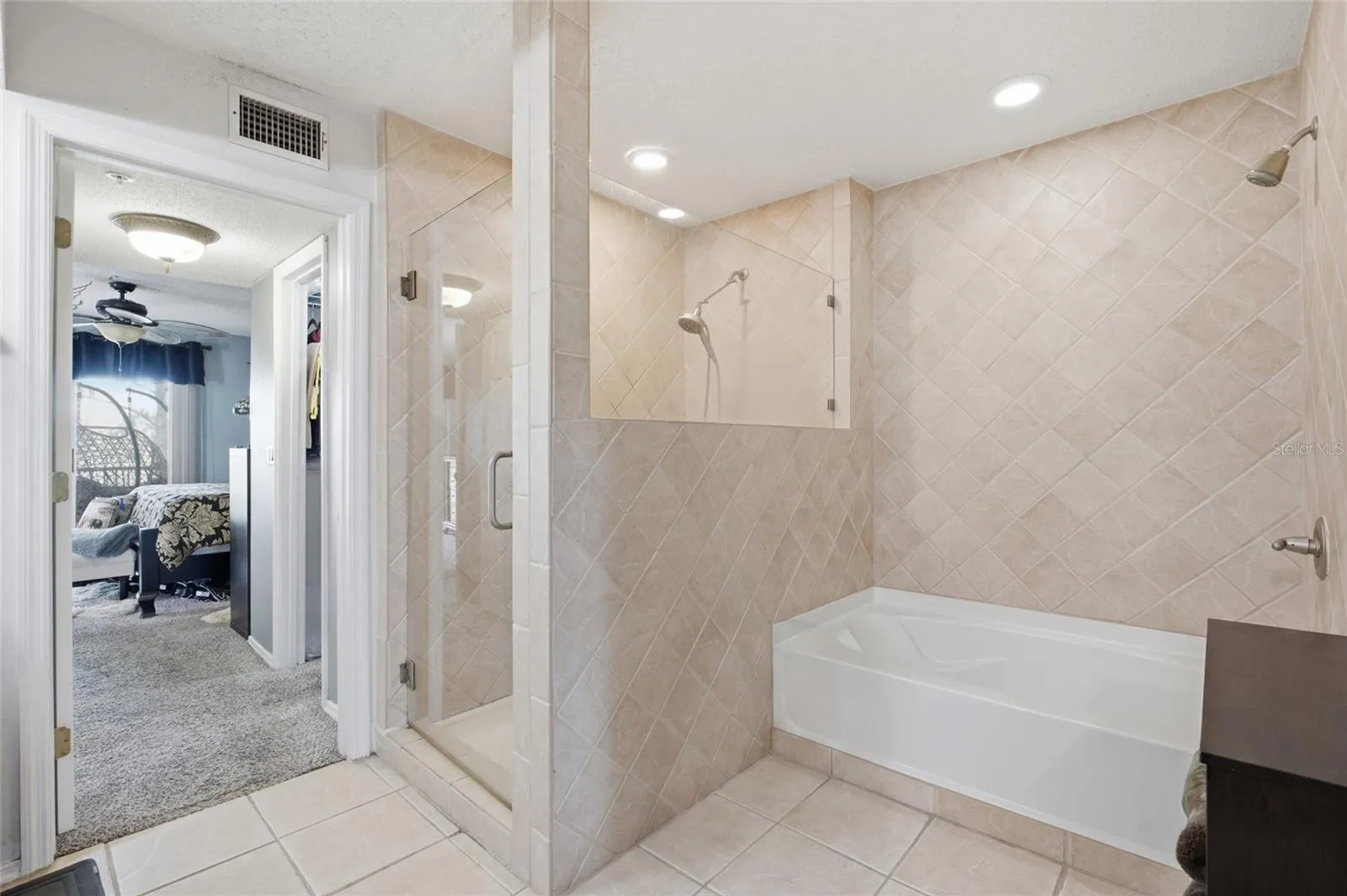 Primary ensuite - 2nd floor