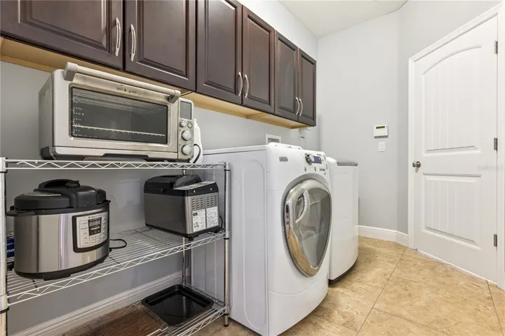 Large Laundry Room