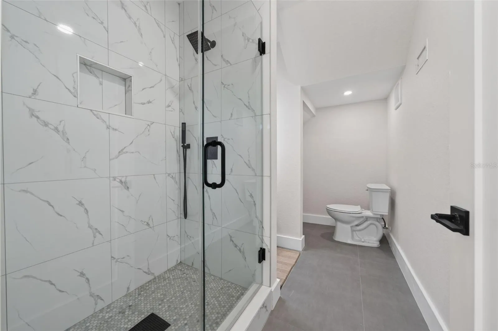 Bed 4 Ensuite Bathroom