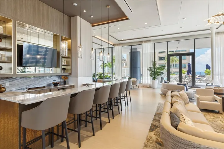 Bar Area/Lounge Area 9th Floor