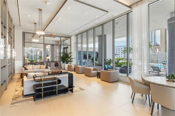 9th Floor Amenities