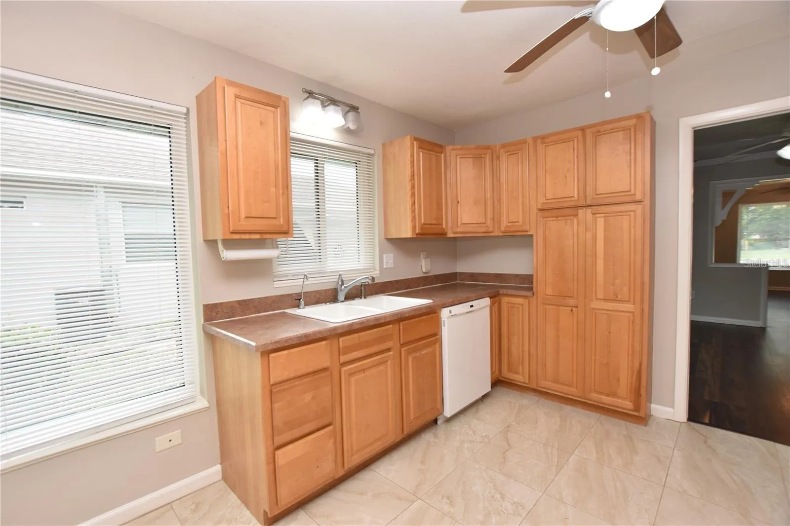 928 E Valencia St, Lakeland, Florida 33805 — photo 7