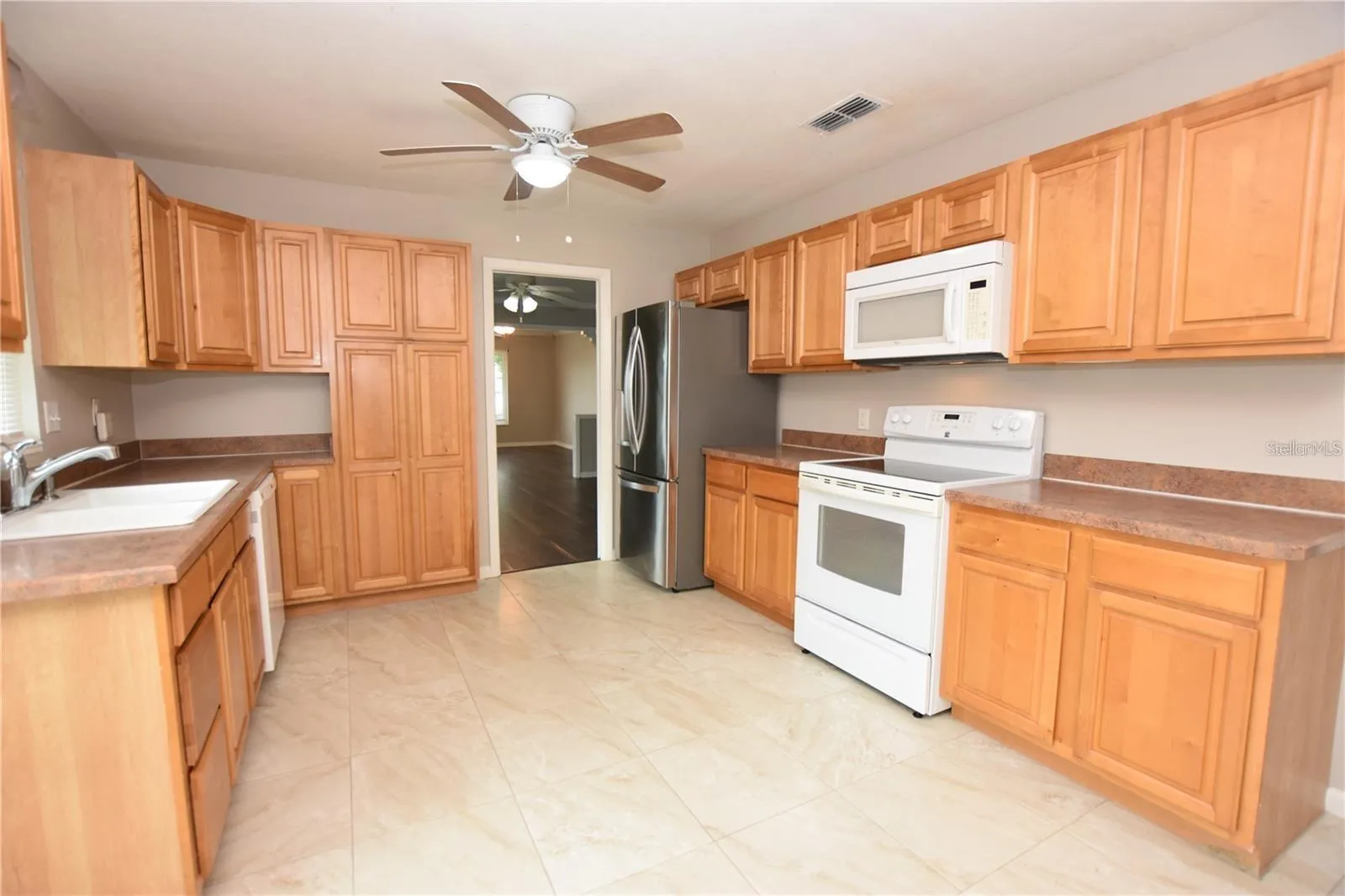 928 E Valencia St, Lakeland, Florida 33805 — photo 6
