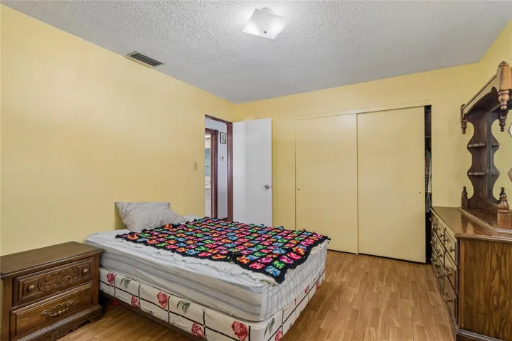 Bedroom 1a